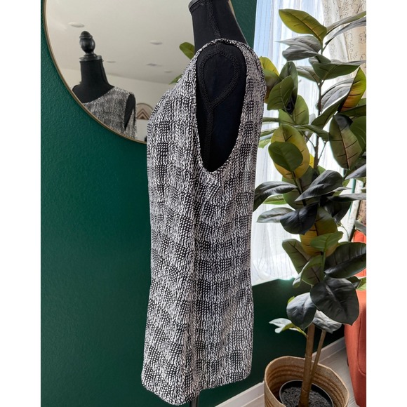 CAbi Sheer Sleeveless Blouse Womens XL Black White Abstract Artsy Minimalist - Picture 3 of 10